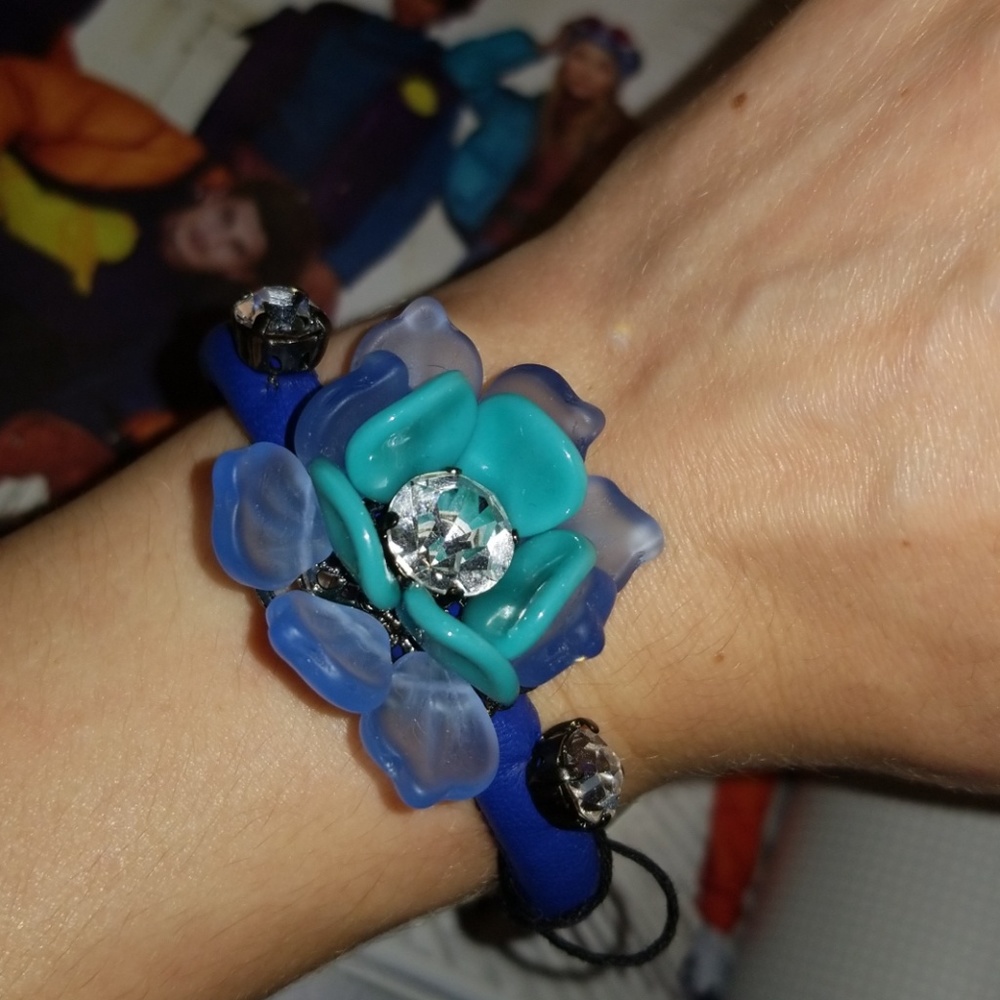 Blue and Teal Floral Crystal Stretch Bracelet